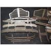 Image 2 : CAR BUMPER & GRILLE ANTIQUE FILMING MINIATURE HORDE!