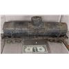 Image 2 : TRAIN CAR UNION PACIFIC TANKER ANTIQUE FILMING MINIATURE