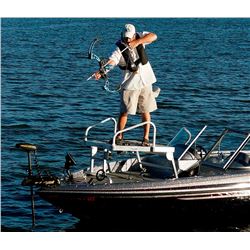 4 person - 4 Hours  of bow fishing on Friday Live Auction