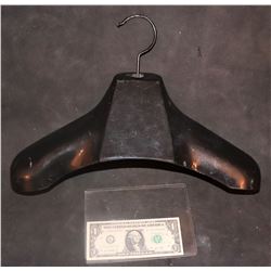 ZZ-CLEARANCE HEAVY DUTY CREATURE SUIT HANGER 1