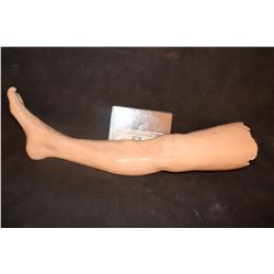 SILICONE SEVERED LEG WITH UNFINISHED WOUNDS