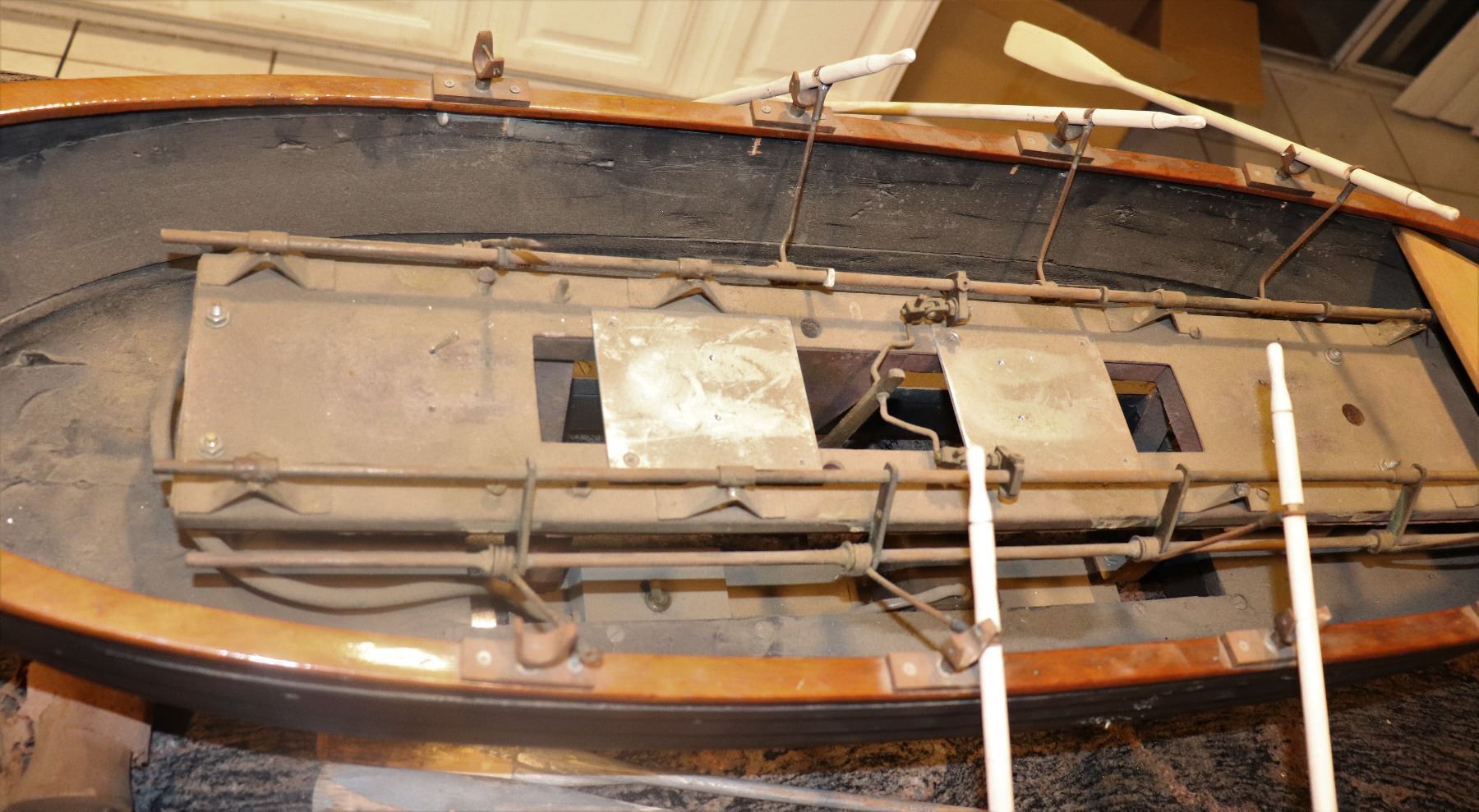 TITANIC LIFE BOAT ANTIQUE FILMING MINIATURE WITH ROWING MECHANISM INTACT