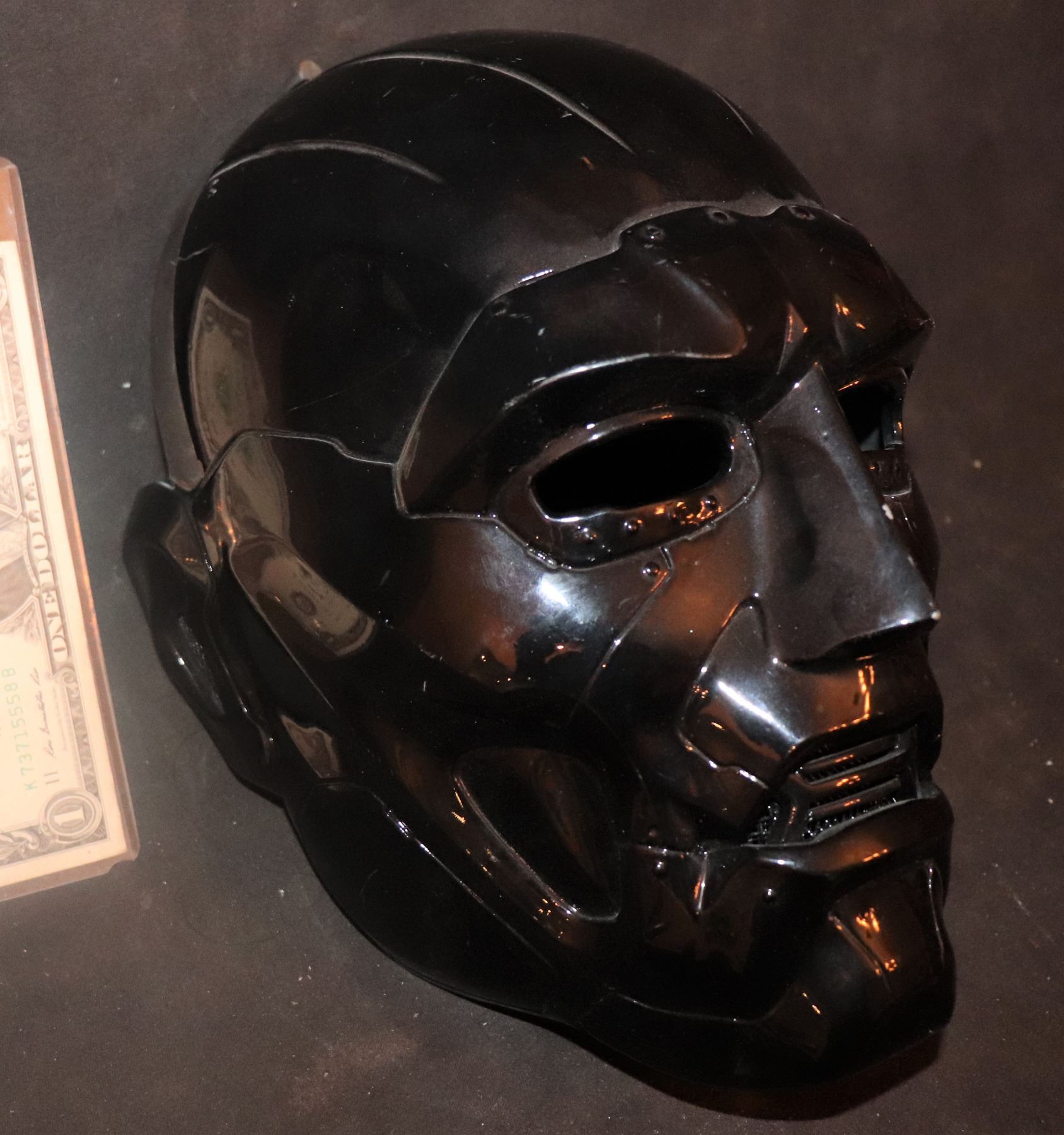 FANTASTIC 4 DR DOOM MASK SCREEN USED?