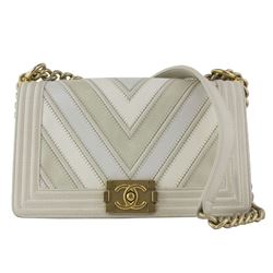 CHANEL CHEVRON MEDIUM BOY BAGS