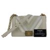 Image 8 : CHANEL CHEVRON MEDIUM BOY BAGS
