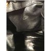 Image 7 : Chanel Vintage Black Leather Drawstring Bucket Shoulder Bag