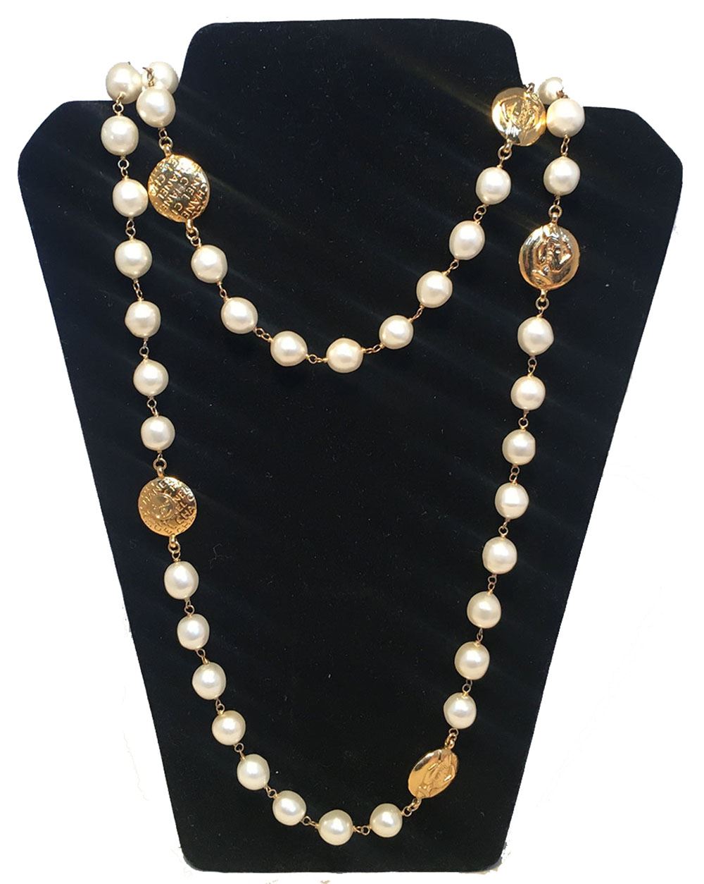 Chanel Vintage Peal and Gold Coin Necklace