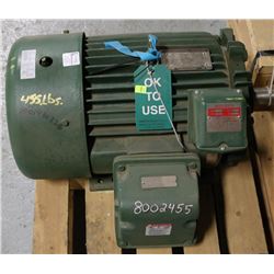 PREMIUM EFFECIENCY 3 PHASE INDUCTION MOTOR