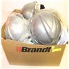 Image 1 : BOX OF VARIOUS NEW HARDHATS & LINERS