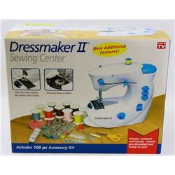 DRESSMAKER II SEWING MACHINE WITH ACCESS.