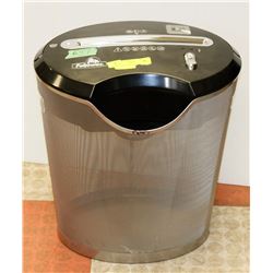 FELLOWS PAPER SHREDDER