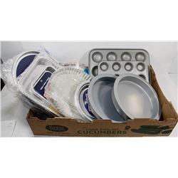 BOX OF BAKING PANS