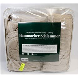 PET FURNITURE COVERS