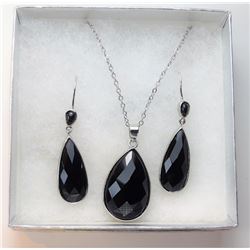 10)  BLACK STONE PEAR SHAPED BRIOLETTE
