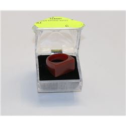CARNELIAN STONE RING - APPROX. SIZE 10.5