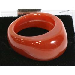 CARNELIAN STONE RING - APPROX. SIZE 9