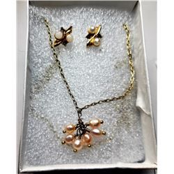 17)  GOLD TONE & FRESHWATER PEARL