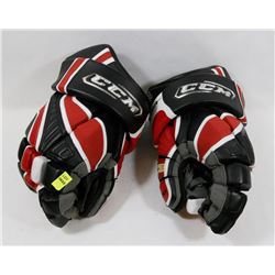 PAIR OF 15" CCM GLOVES