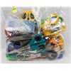 Image 1 : BAG OF ASSORTED SCISSORS