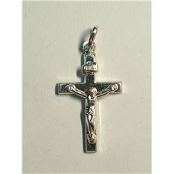 86) STERLING SILVER PENDANT