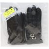 Image 1 : 2 PACK OF LADIES LEATHER GLOVES, SIZE SMALL