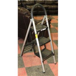 TWO IN ONE STEP LADDER, NEW