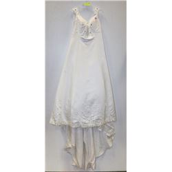 GEMINI BRIDAL SIZE 16 OFF WHITE A-LINE CORSET BACK