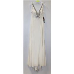 XTREME SIZE 12 IVORY PROM/WEDDING DRESS WITH