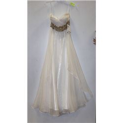 ALYCE PARIS SIZE 6 IVORY GOLD BEADWORK STRAPLESS