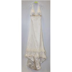 KNIGHTLY BY GEMINI BRIDAL SIZE 16 IVORY HALTER