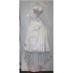 KNIGHTLY BY GEMINI BRIDAL SIZE 20 WHITE MERMAID