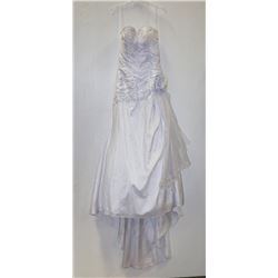 GEMINI BRIDAL SIZE 8 WHITE FRINGED MERMAID STYLE