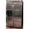 Image 1 : WHIRLPOOL STAINLESS STEEL FRIDGE.