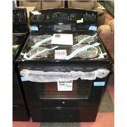 GE FREE STANDING ELECTRIC SELF CLEANING RANGE.