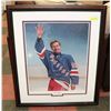 Image 1 : WAYNE GRETZKY FAREWELL NUMBERED, MATTED & FRAMED