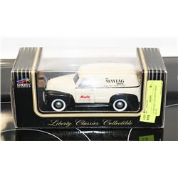1:25 DIECAST 1952 CHEVY PANEL TRUCK