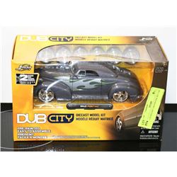 1:24 DIECAST 1940 PONTIAC KIT CAR