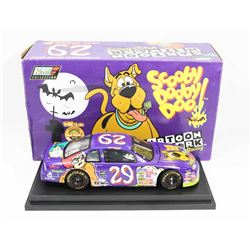 SCOOBY DOO 1:18 REVELL NASCAR DIECAST