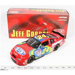 JEFF GORDON DUPONT LIMITED EDITION 1:18 ACTION