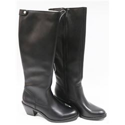 NEW GENUINE 1976 GENUINE LEATHER BOOTS SIZE 7.5