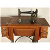 Image 2 : Antique Sewing Machine