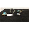 Image 3 : 3 Pairs of Earrings and 1 Pin