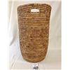 Image 7 : Large Jicarilla Apache Basket