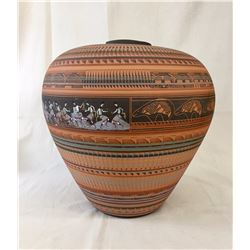 Large Navajo Etched Pot With Ribbons