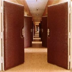 STASI CITY (INTERVIEW CORRIDOR HOHENSCHÖNHAUSEN PRISON)