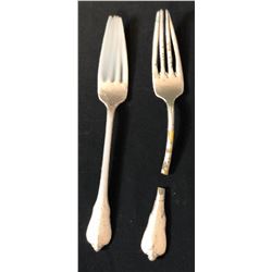 Hot Shots! Part Deux (1993) - Set of 2 Resin Flatware Pieces From "Lady and the Tramp" Scene