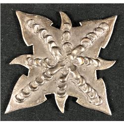 Dungeons & Dragons (2000) - Throwing Star Weapon and Armor Pieces