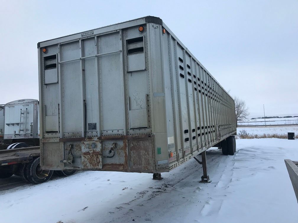 1968 Fruehauf Aluminum Cattle liner. Single deck, Saftied, good rubber