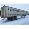 Image 8 : 1968 Fruehauf Aluminum Cattle liner. Single deck, Saftied, good rubber