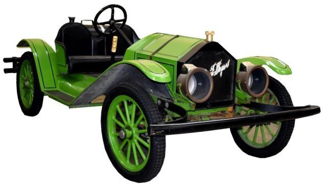 Aero Huss Antique Car Amusement Park Ride